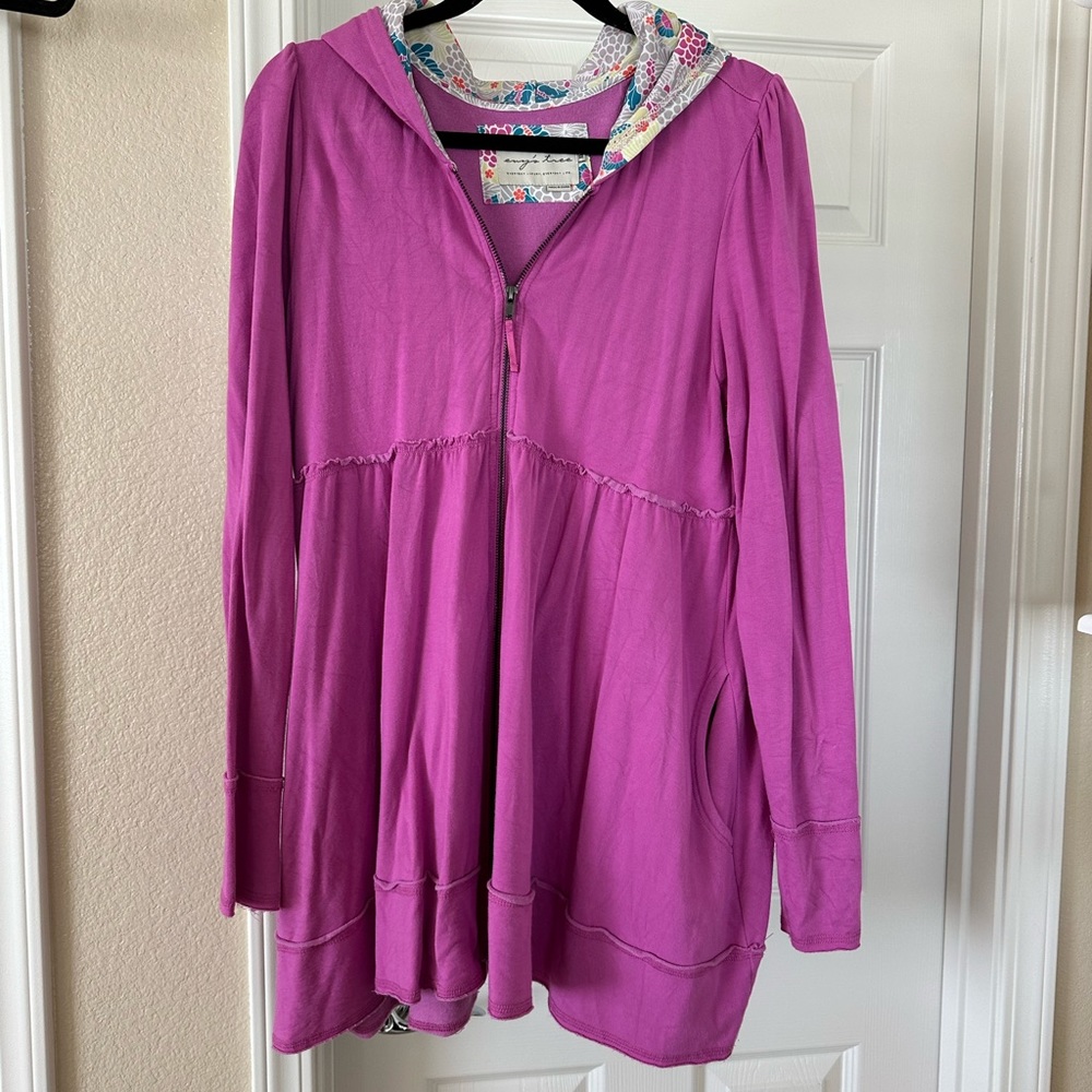 Evy’s Tree Sophie Hoodie size XL fuschia